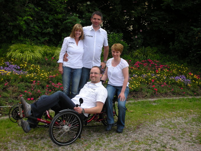 das ICLETTA Team und das Gewinner Team......